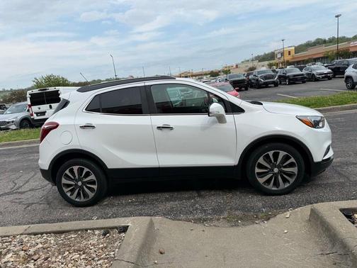 Summit White 2019 Buick Encore Essence