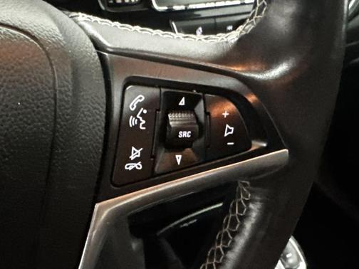 Summit White 2019 Buick Encore Essence
