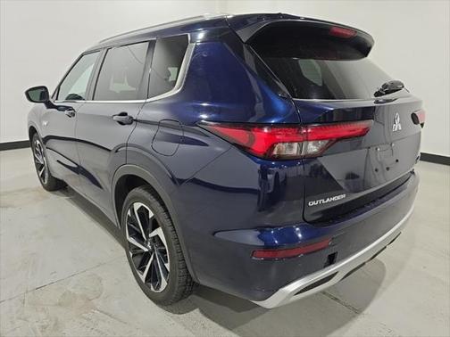 2023 Mitsubishi Outlander PHEV SEL