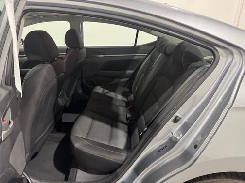 Shale Gray Metallic 2017 Hyundai ELANTRA Value Edition