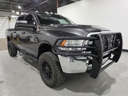 2018 RAM 2500 Tradesman Crew Cab 4x4 6'4' Box