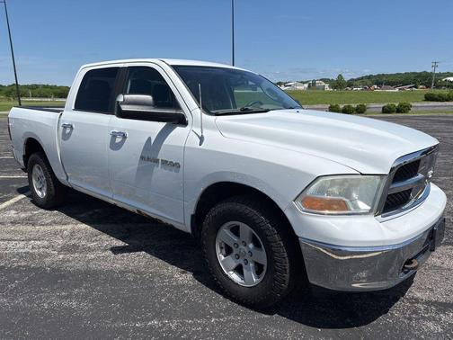 Bright White Clearcoat 2011 Dodge Ram 1500 SLT
