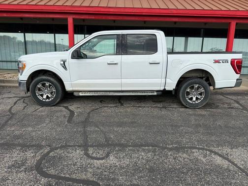 Oxford White 2023 Ford F-150 XLT