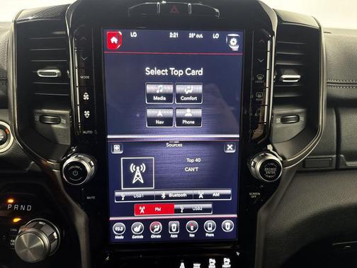 Diamond Black Crystal Pearlcoat 2020 RAM 1500 Rebel