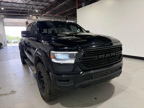 Diamond Black Crystal Pearlcoat 2020 RAM 1500 Rebel