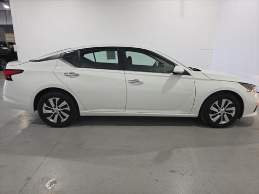 2022 Nissan Altima S FWD