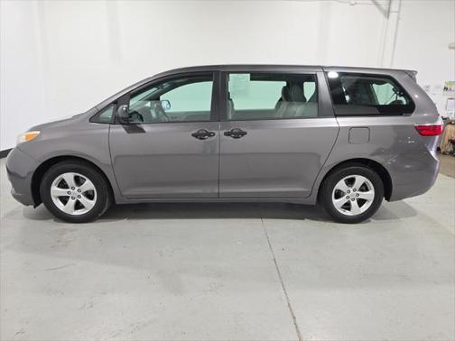 2015 Toyota Sienna L