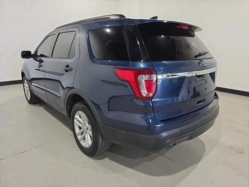 2017 Ford Explorer Base