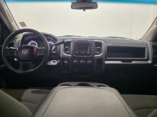 2018 RAM 2500 Tradesman Crew Cab 4x4 6'4' Box