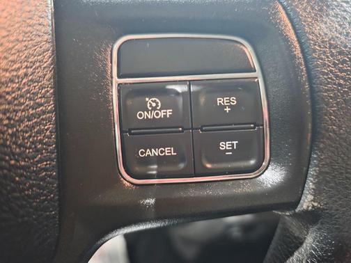 2018 RAM 2500 Tradesman Crew Cab 4x4 6'4' Box