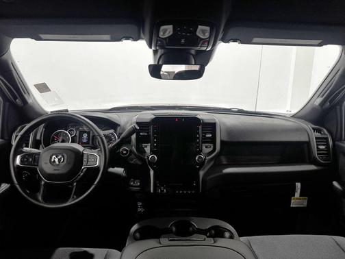 2026 RAM 2500 Tradesman Crew Cab 4x4 6'4' Box