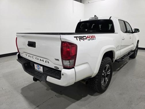 2017 Toyota Tacoma TRD Sport