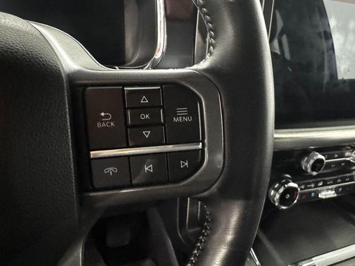 White 2022 Ford F-150 Lariat