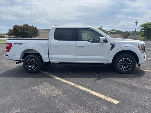 White 2022 Ford F-150 Lariat