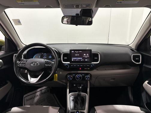 2023 Hyundai VENUE SEL