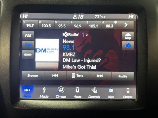 Diamond Black Crystal Pearlcoat 2019 Jeep Cherokee Trailhawk