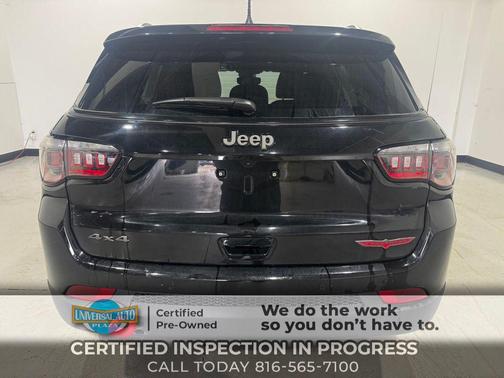 Diamond Black Crystal Pearlcoat 2025 Jeep Compass Trailhawk