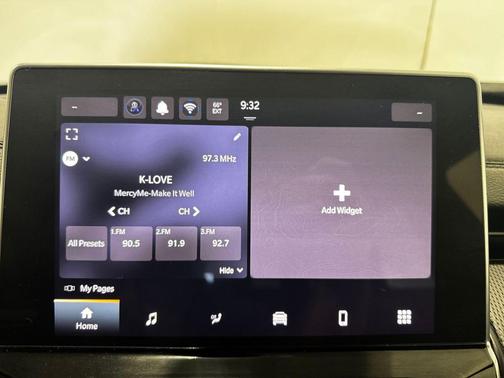 Diamond Black Crystal Pearlcoat 2025 Jeep Compass Trailhawk