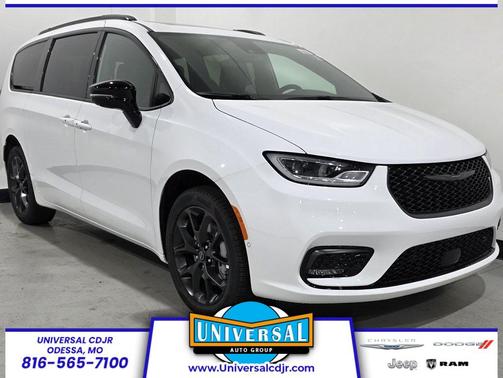 2026 Chrysler Pacifica Limited