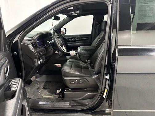 Onyx Black 2023 GMC Yukon XL Denali
