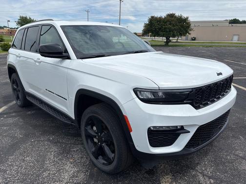 Bright White Clearcoat 2024 Jeep Grand Cherokee Limited