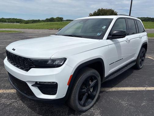 Bright White Clearcoat 2024 Jeep Grand Cherokee Limited