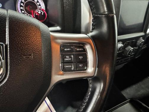 Delmonico Red Pearlcoat 2022 RAM 1500 Classic SLT