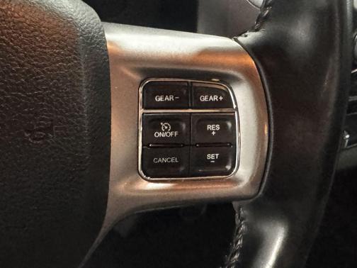 Delmonico Red Pearlcoat 2022 RAM 1500 Classic SLT