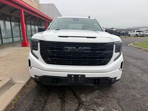 Summit White 2022 GMC Sierra 1500 Elevation