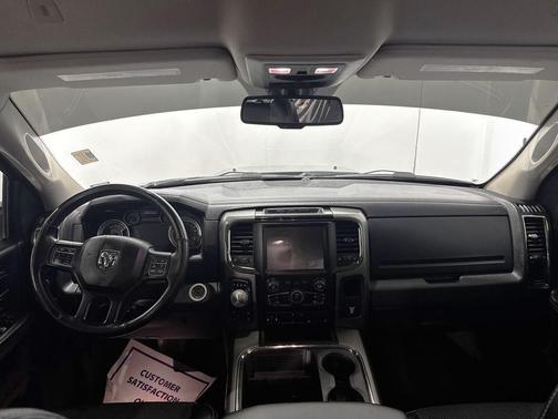 Granite Crystal Metallic Clearcoat 2018 RAM 1500 Sport