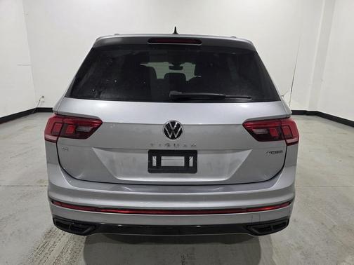 2022 Volkswagen Tiguan 2.0T SE R-Line Black 4MOTION
