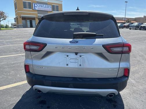 Iconic Silver Metallic 2024 Ford Escape Active