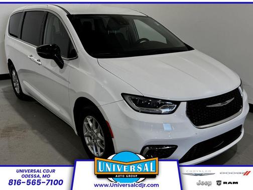 Bright White Clearcoat 2024 Chrysler Pacifica Touring L