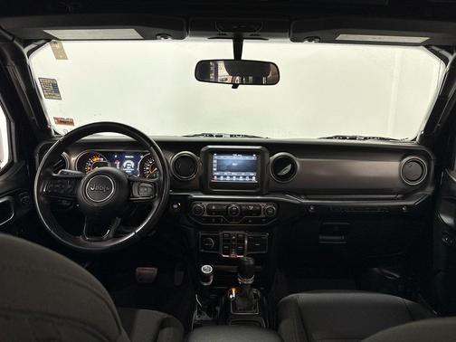 2022 Jeep Wrangler Willys