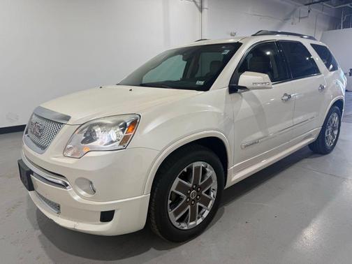 White Diamond Tricoat 2012 GMC Acadia Denali