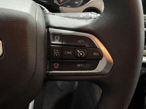 Silver Zynith Metallic Clearcoat 2025 Jeep Compass Limited