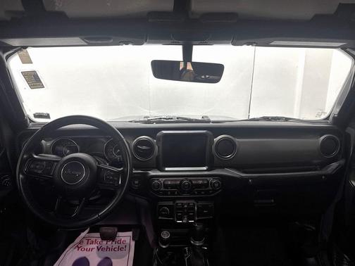 2021 Jeep Gladiator Willys 4x4