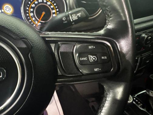 2021 Jeep Gladiator Willys 4x4