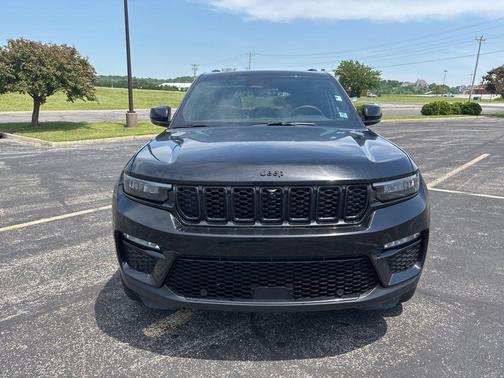 Diamond Black Crystal Pearlcoat 2024 Jeep Grand Cherokee Limited