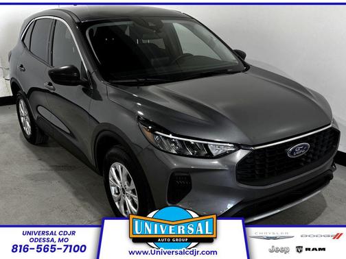 Carbonized Gray Metallic 2024 Ford Escape Active
