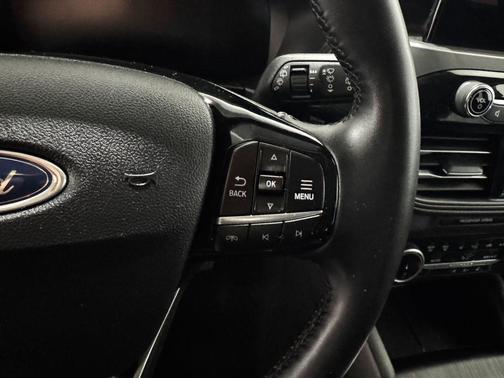 Carbonized Gray Metallic 2024 Ford Escape Active