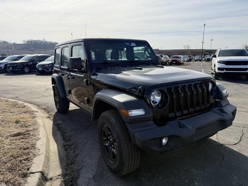 2022 Jeep Wrangler Unlimited Sport