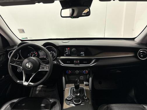 2018 Alfa Romeo Stelvio Ti
