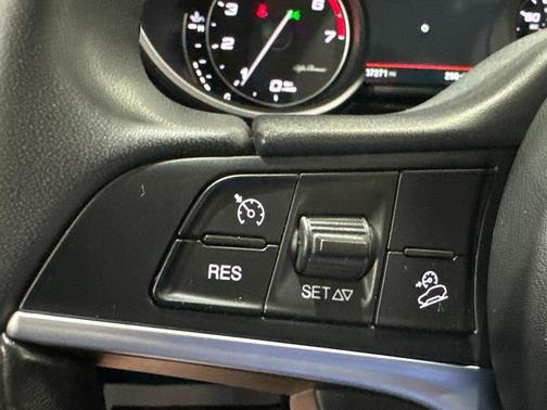 2018 Alfa Romeo Stelvio Ti