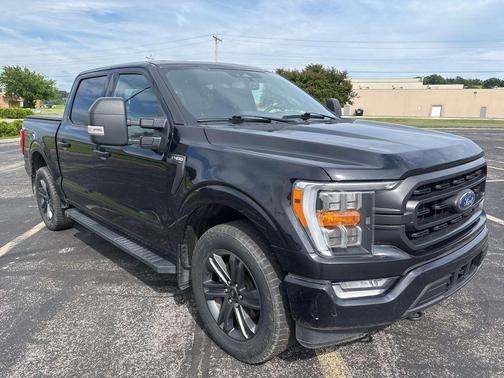 Agate Black Metallic 2023 Ford F-150 XLT