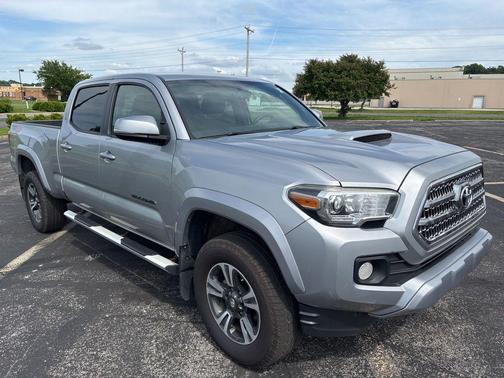 Magnetic Gray Metallic 2017 Toyota Tacoma TRD Sport