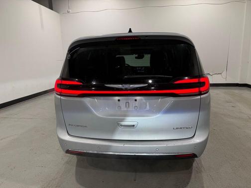 2024 Chrysler Pacifica Limited