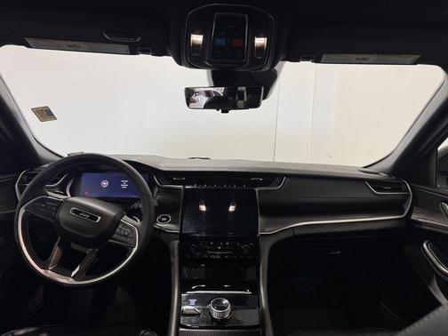 Silver Zynith 2024 Jeep Grand Cherokee Limited