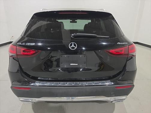 2021 Mercedes-Benz GLA 250 Base 4MATIC
