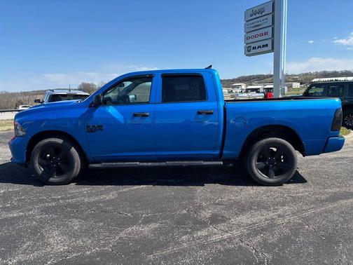 Hydro Blue Pearlcoat 2022 RAM 1500 Classic Express